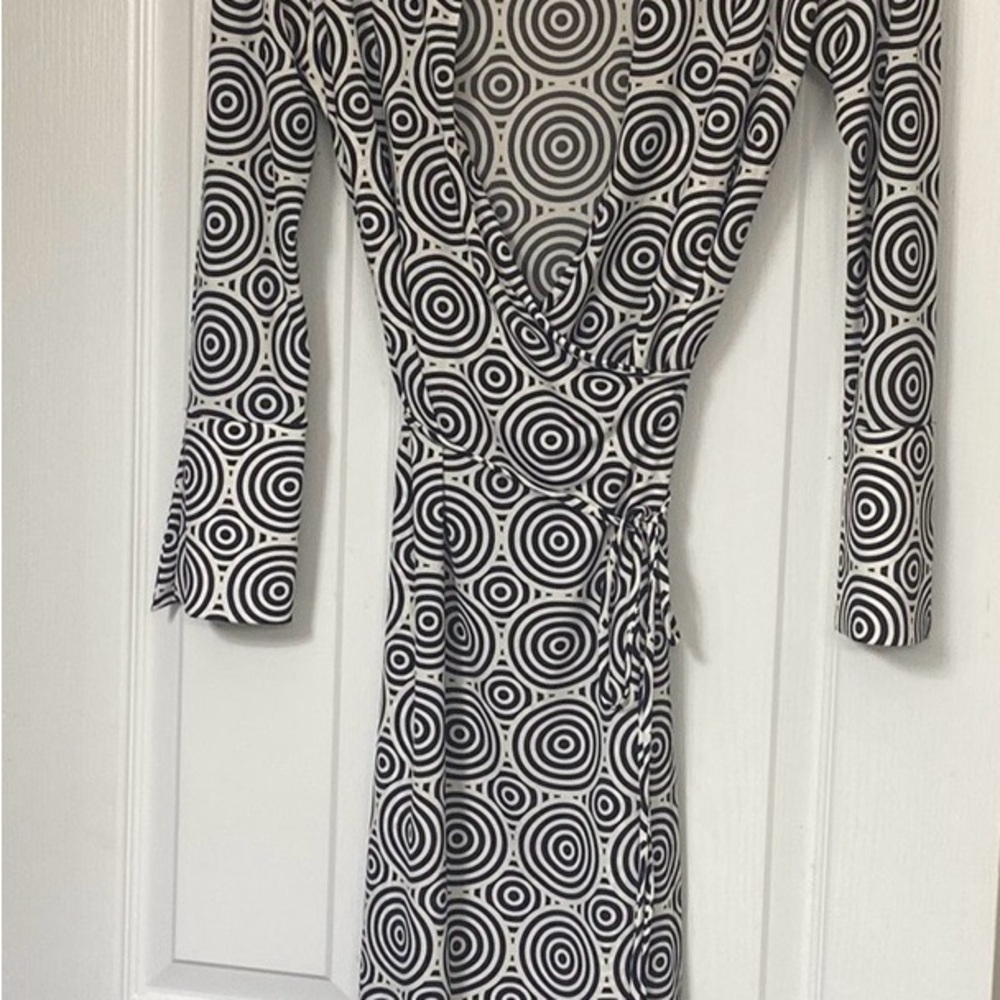 Bebe White and Black long sleeve wrap dress